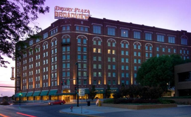 Best Historic Apartment Hotels USA: Preservation Guide
